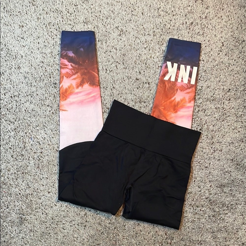 PINK Victoria’s Secret Cool & Comfy High Rise Black Tropical Full Length Legging